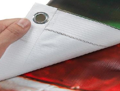 岑溪喷绘和刀刮布的工艺区别。