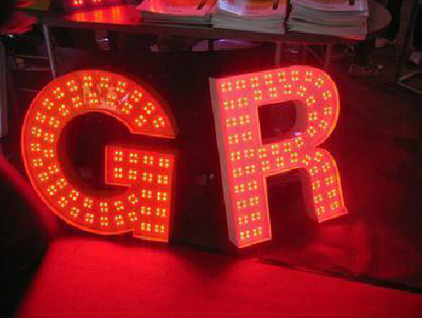 岑溪LED发光字常见的安装误区。